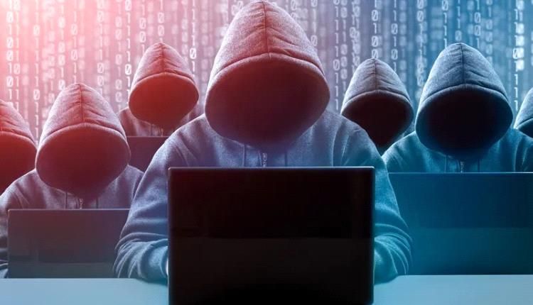 اختراق هاتفك بات أسهل مما تتوقع.. تحذير من خطر داهم