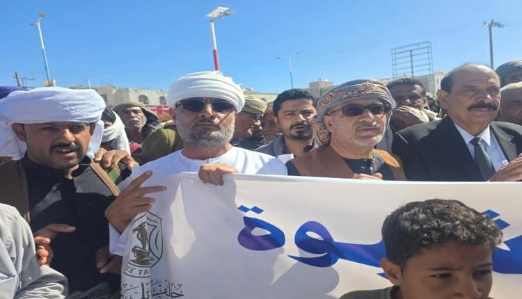 الجفري والشكلية يستقبلان وفود ابناء شبوة الى مخيم الاعتصام