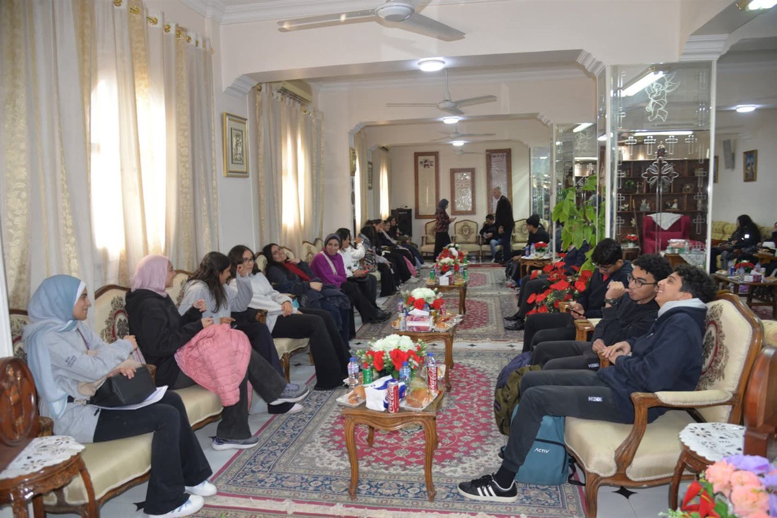 استمرار استقبال الوفود السياحية عبر الخط الجوي المنتظم لتعزيز السياحة الدينية باسيوط - الخليج الان