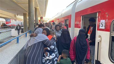 السكة الحديد تسير الرحلة 41 لنقل الأشقاء السودانيين ضمن مشروع العودة الطوعية - الخليج الان
