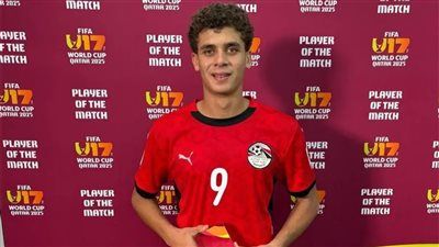 "لست سعيد بمستواك".. أحمد شوبير يهاجم حمزة عبد الكريم لاعب الأهلي - الخليج الان