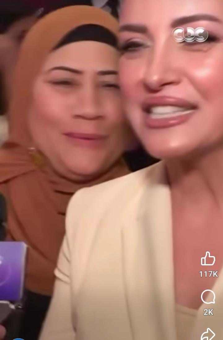 بعد صور ريهام عبد الغفور المسيئة.. الجمهور يتداول فيديو جديد للفنانة في العرض الخاص - الخليج الان