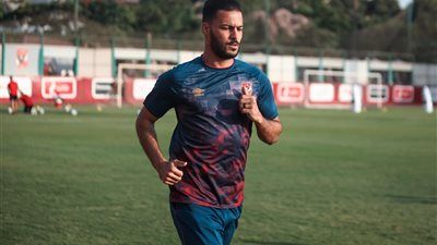 طبيب الأهلي يكشف تفاصيل إصابة بيكهام وتحديد موعد عودته للتدريبات - الخليج الان