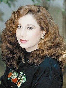 وداعا ايتها الجميلة الخلوقة.. طليقة أحمد الفيشاوي ترثي سمية الألفي - الخليج الان