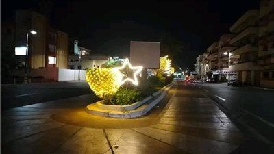 الأقصر تتزين بأشجار الكريسماس والأنوار استعداداً لاستقبال العام الجديد 2026 - الخليج الان