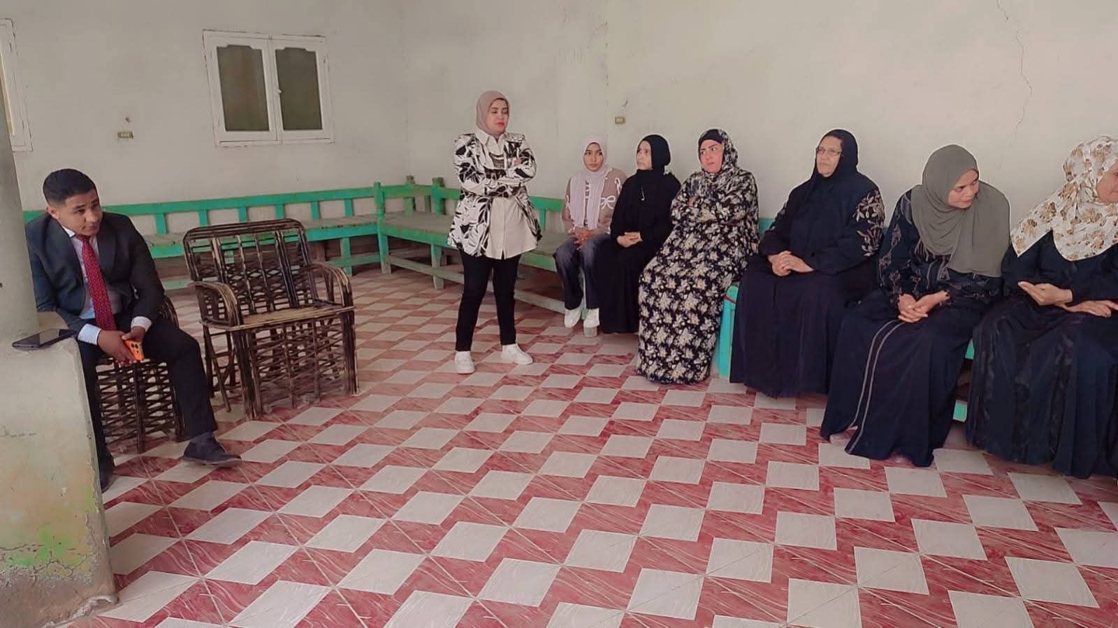 وحدة تكافؤ الفرص بأرمنت تنظم ندوة عن التمكين الاقتصادي للمرأة - الخليج الان