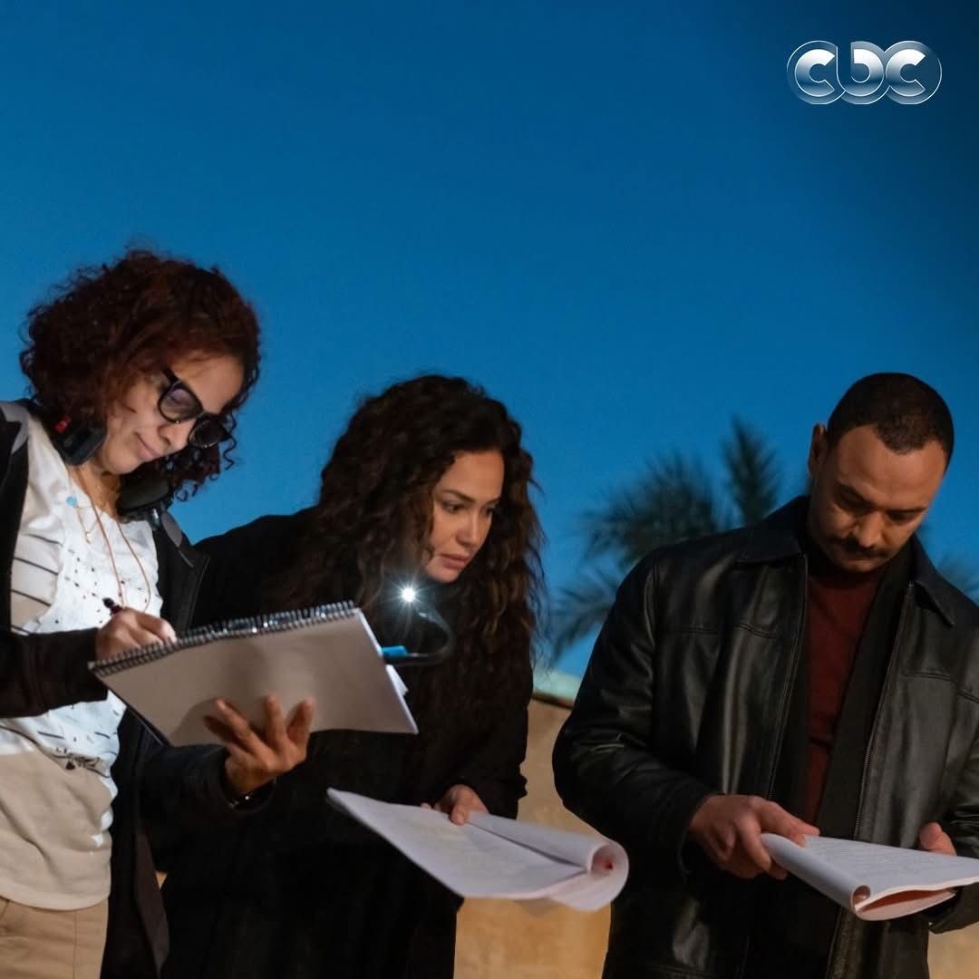 أجواء شعبية.. الصور الأولى من مسلسل مناعة لـ هند صبري في رمضان 2026 - الخليج الان