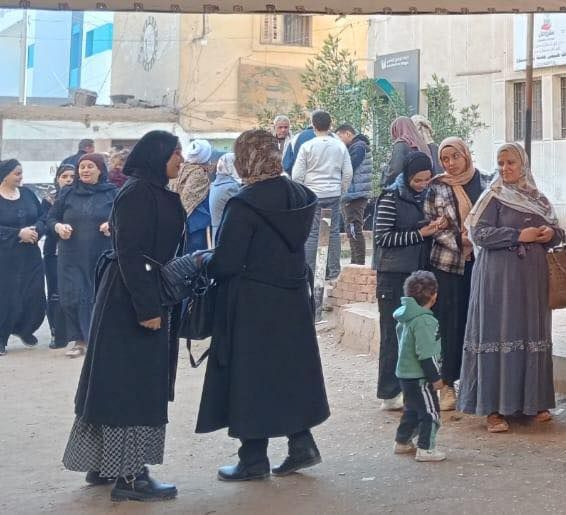 حضور نسائي كبير بمركز المراغة بسوهاج.. طوابير الناخبين للتصويت في جولة الإعادة لانتخابات مجلس النواب - الخليج الان