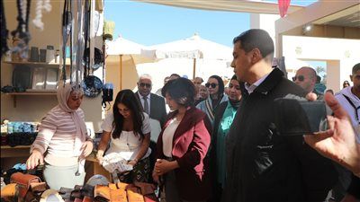 نائب محافظ البحر الأحمر تشهد افتتاح معرض " ديارنا " - الخليج الان