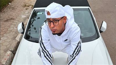 من هو مطرب المهرجانات دقدق؟.. من الغناء في الأفراح الشعبية إلى صدارة يوتيوب - الخليج الان