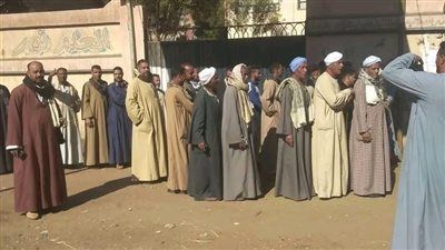 انتخابات مجلس النواب..اقبال ملحوظ للناخبين بقنا للتصويت في جولة الإعادة - الخليج الان