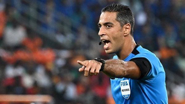 حكام كأس العرب يتضامنون مع أمين عمر ضد تصريحات الرجوب ورفع شكوى للفيفا - الخليج الان