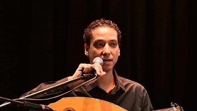 كان ضمن فرقة محمد منير.. من هو عازف العود هشام عصام؟ - الخليج الان