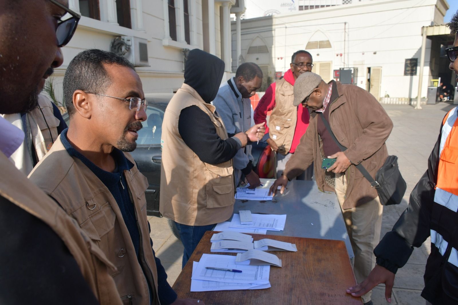 السكة الحديد تسير الرحلة 43 ضمن مشروع العودة الطوعية للأشقاء السودانيين - الخليج الان