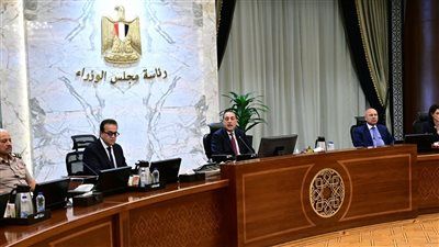 الوزراء: السنوات المقبلة تحمل بشائر رخاء وسعادة لمصر.. والاحتفال من العاصمة الإدارية له دلالة خاصة - الخليج الان