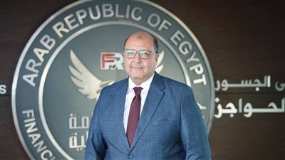 رئيس الوزراء يصدر قرارًا بتعيين ثلاثة مساعدين لرئيس الهيئة العامة للرقابة المالية - الخليج الان