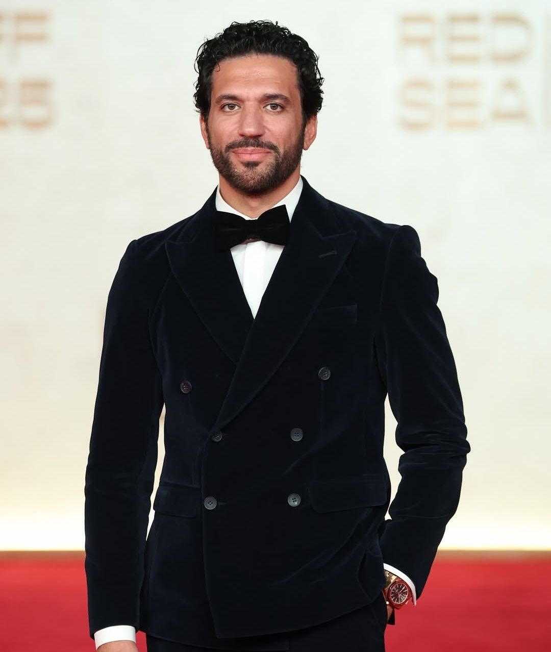 في عيد ميلاده.. الجانب الإنساني في حياة حسن الرداد: داعم لذوي الهمم ولم يذكر أنه الأفضل - الخليج الان