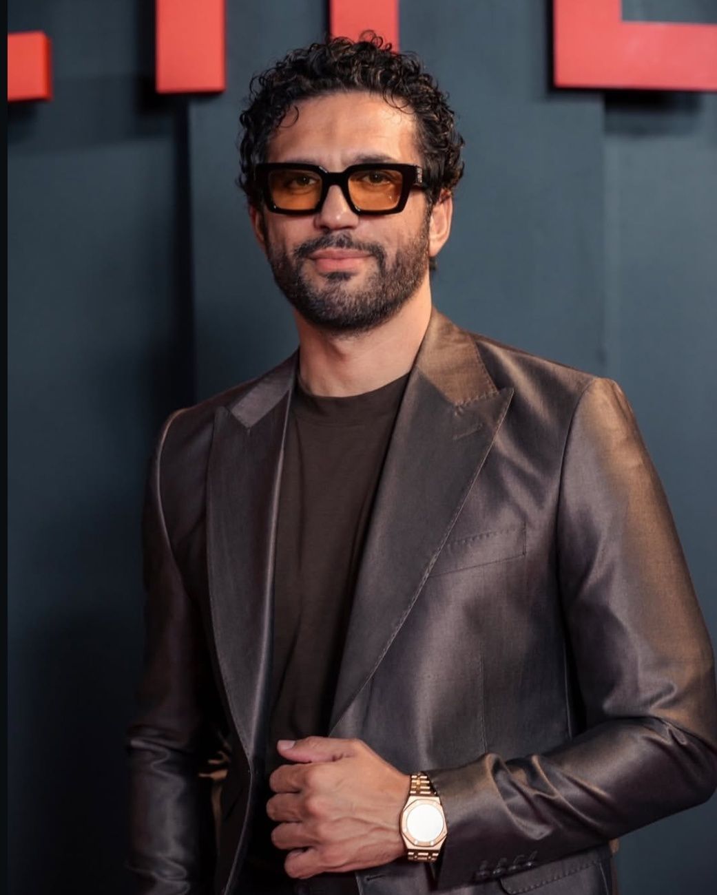 في عيد ميلاده.. الجانب الإنساني في حياة حسن الرداد: داعم لذوي الهمم ولم يذكر أنه الأفضل - الخليج الان