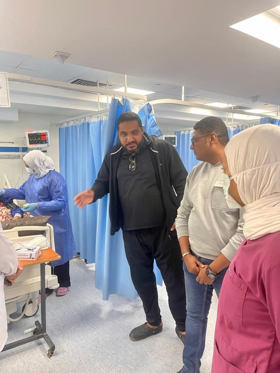 وكيل وزارة الصحة بالبحر الأحمر ويرفع درجة الاستعداد بمستشفى الحميات خلال فترة الأعياد - الخليج الان