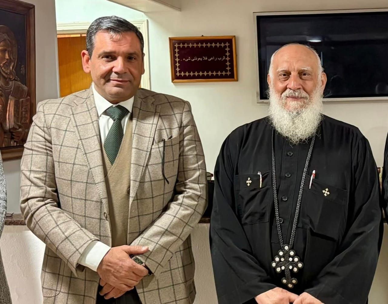 نائب رئيس حزب الوعي يهنئ الأقباط بعيد الميلاد.. ويؤكد: وحدة المصريين صمام الأمان - الخليج الان