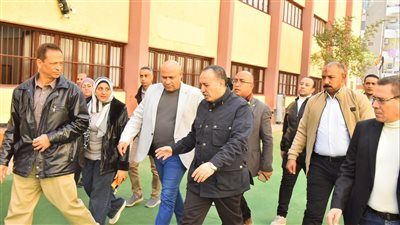 محافظ أسيوط يتفقد مدرسة الأمل الفنية الثانوية بنات للصم وضعاف السمع - الخليج الان