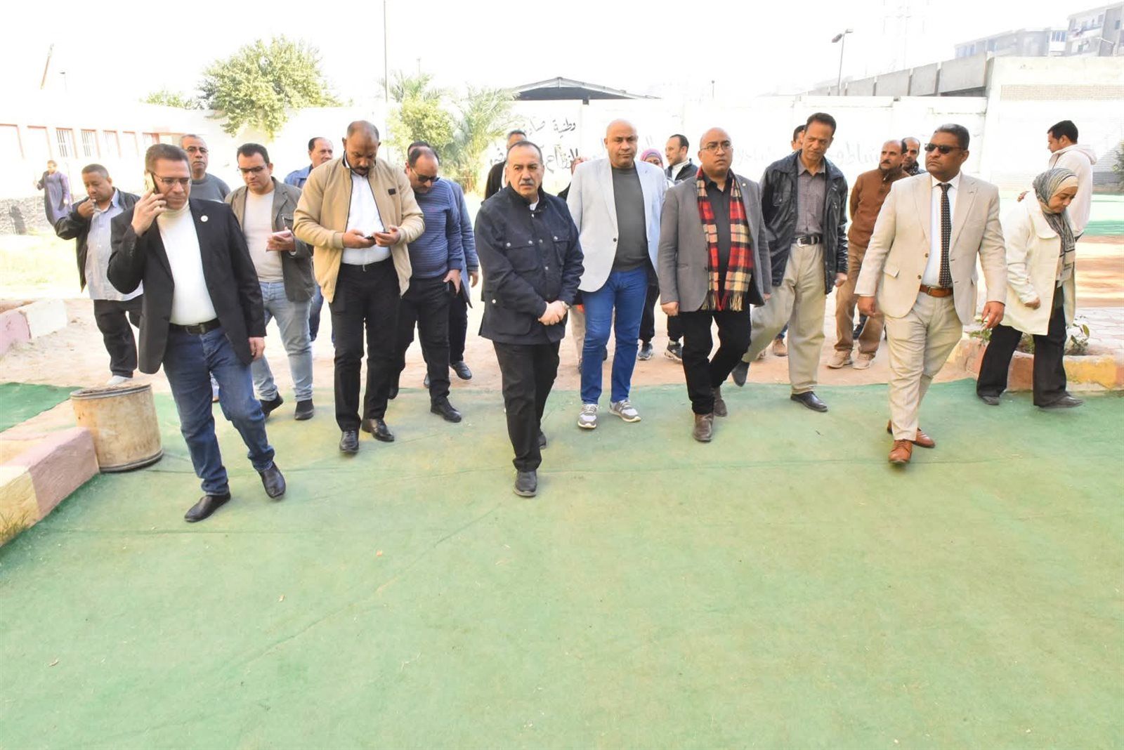 محافظ أسيوط يتفقد مدرسة الأمل الفنية الثانوية بنات للصم وضعاف السمع - الخليج الان