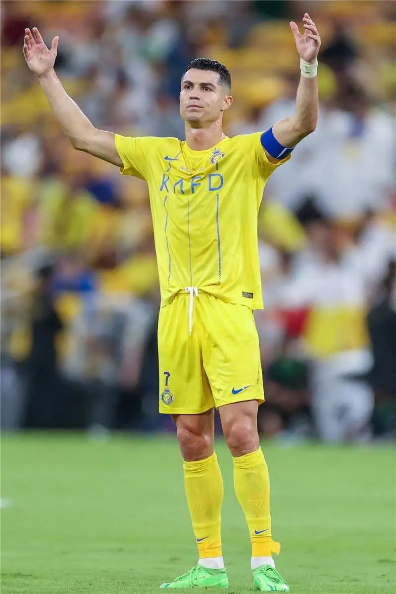 النصر ضد القادسية.. رونالدو يقلص الفارق للنصر أمام القادسية في الدوري السعودي - الخليج الان