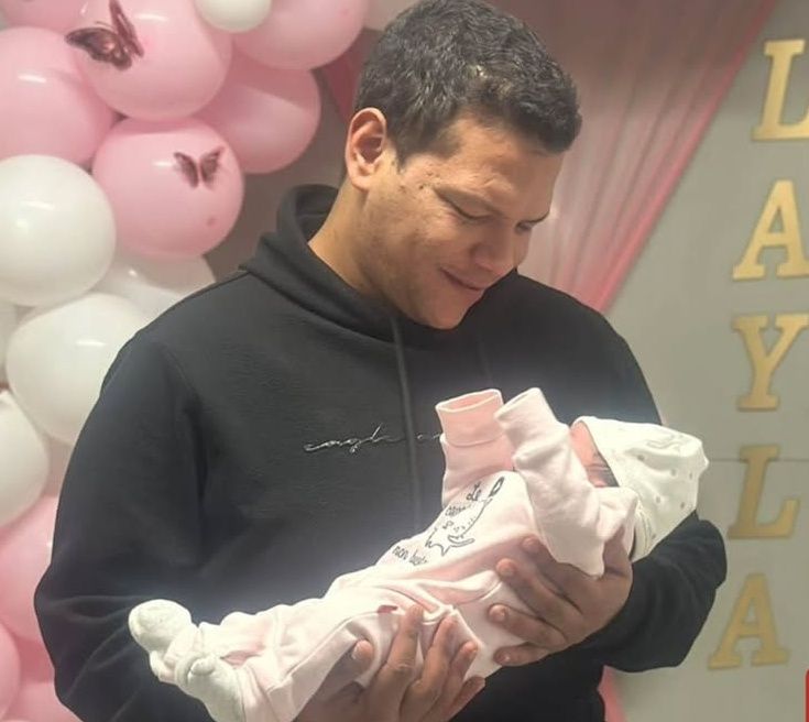 احمد عبد الحميد بعد وفاة والده وابنته في أسبوعين: مش عارف ربنا بيحبني ولا لأ ؟ - الخليج الان