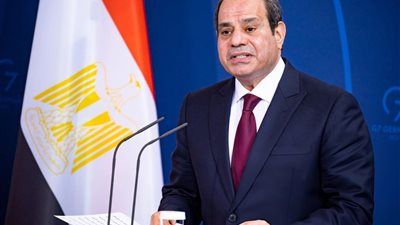 السيسي يؤكد ضرورة تعزيز العلاقات التجارية والاستثمارية بين مصر والاتحاد الأوروبي - الخليج الان