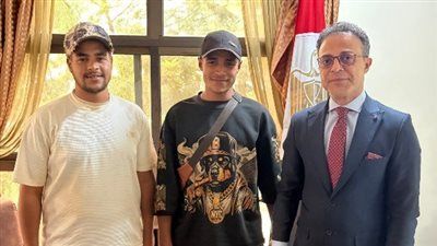 السفارة المصرية في مالي تنقذ مواطنين عالقين في منطقة نائية - الخليج الان