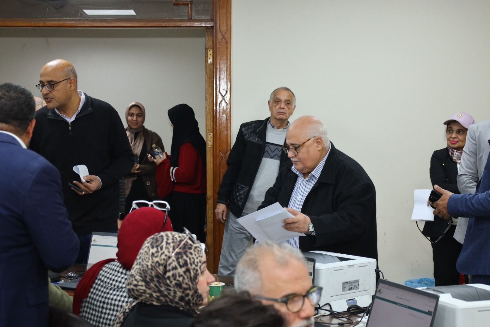 زحام شديد في اليوم الأول لفتح باب الترشح بانتخابات نقابة المهندسين المصرية - الخليج الان