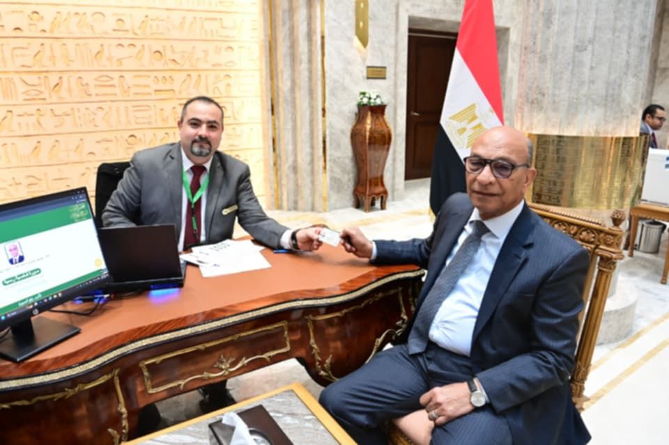 النواب الجدد يواصلون استخراج كارنيهات العضوية ببرلمان العاصمة - الخليج الان