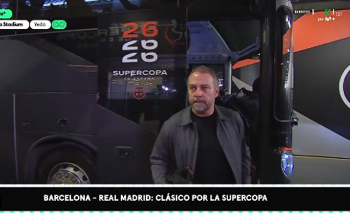 ريال مدريد وبرشلونة.. فريق برشلونة يصل ملعب الجوهرة المشعة استعداداً لمواجهة ريال مدريد في نهائي كأس السوبر الإسباني - الخليج الان