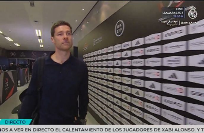 ريال مدريد ضد برشلونة.. فريق ريال مدريد يصل الجوهرة المشعة استعداداً لمواجهة برشلونة في نهائي كأس السوبر الإسباني - الخليج الان