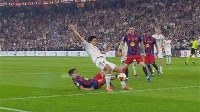 ريال مدريد.. شاهد ملخص الشوط الأول بين ريال مدريد ضد برشلونة في كأس السوبر الإسباني - الخليج الان