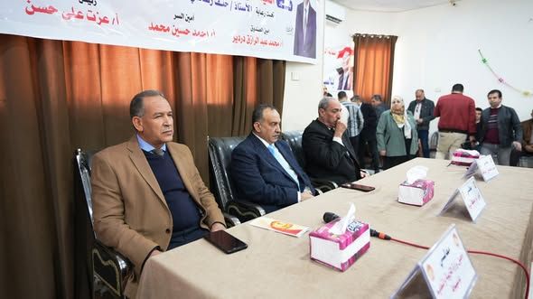 محافظ أسيوط يشهد احتفالية تكريم حاملي الماجستير والدكتوراه بقطاع التعليم في نقابة المعلمين - الخليج الان