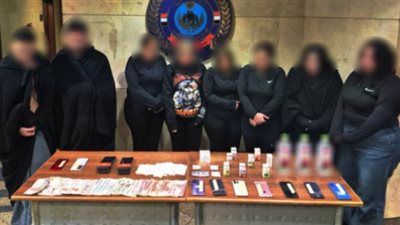 نص دستة سيدات.. مداهمة وكر للرذيلة داخل نادي صحي بالنزهة - الخليج الان