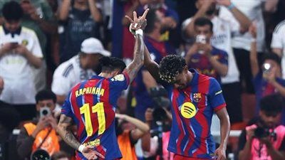 برشلونة ضد الريال.. رافينيا يسجل الهدف الثالث لبرشلونة في مرمى ريال مدريد بنهائي كأس السوبر الإسباني - الخليج الان