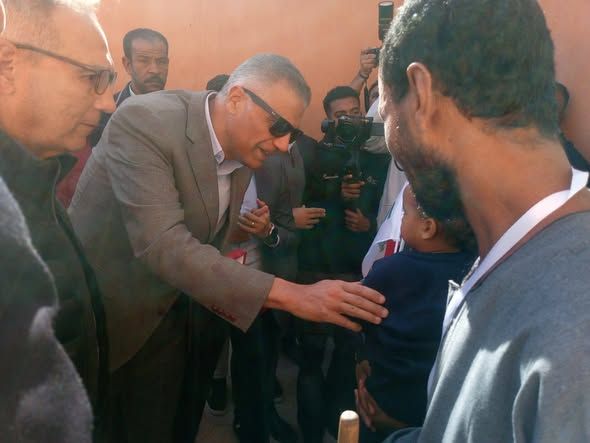 محافظ أسوان يشهد تسليم 20 منزل و رؤوس ماشية ومشروعات تنموية لأسر الأولى بالرعاية - الخليج الان