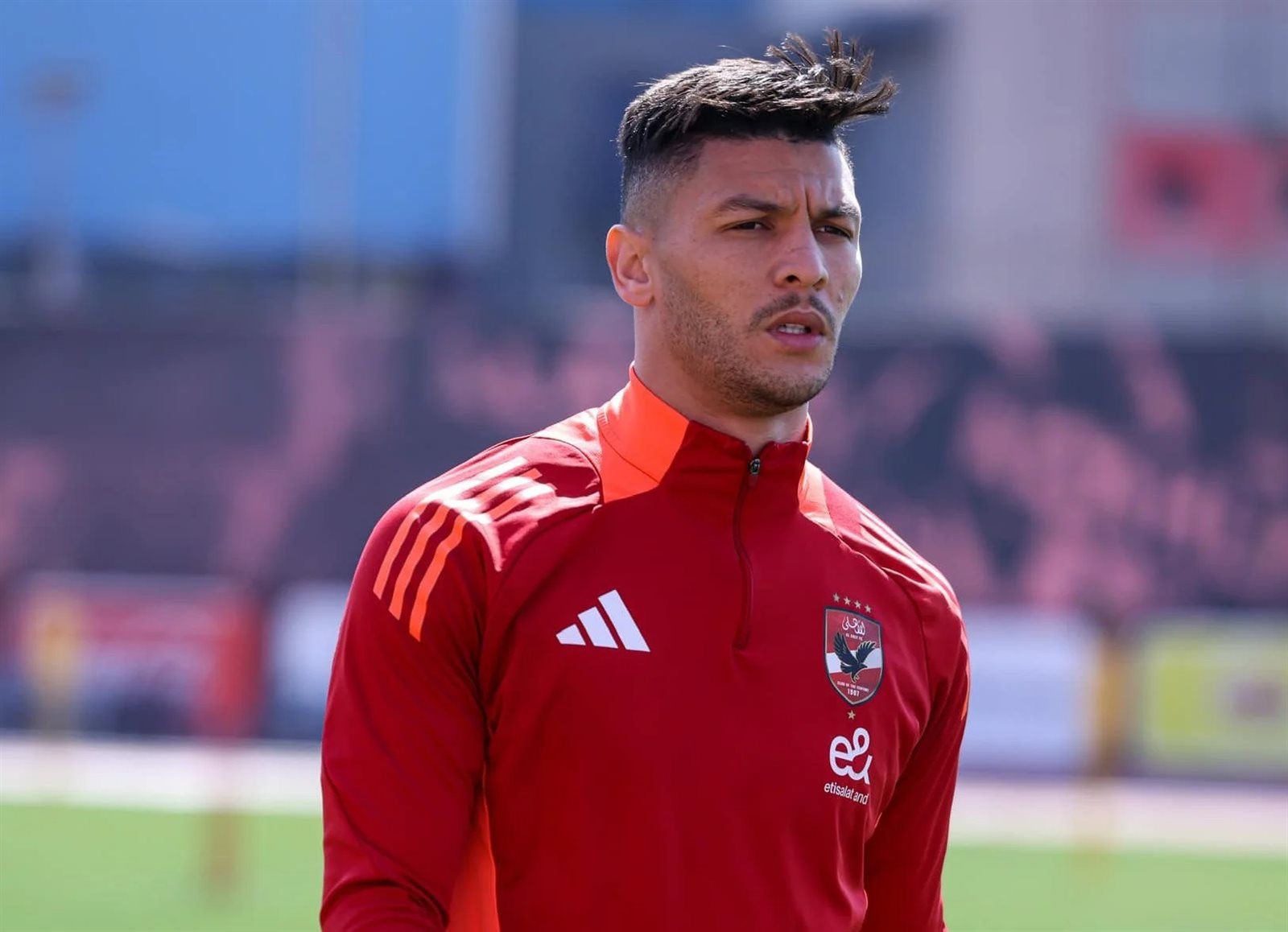 هل يفسخ المغربي أشرف داري عقده مع الأهلي؟.. شوبير يجيب - الخليج الان