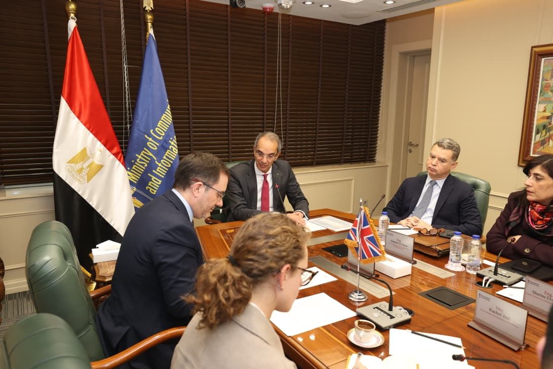 تعاون مصري بريطاني في مجالات التحول الرقمى والذكاء الاصطناعى وبناء القدرات الرقمية ودعم الابتكار وريادة الأعمال - الخليج الان