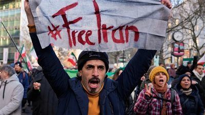 الاحتجاجات الإيرانية في عالم رأس المال.. من الاقتصاد إلى المواجهة المفتوحة - الخليج الان