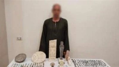 الداخلية تحبط تهريب 526 قطعة أثرية نتاج تنقيب غير مشروع بالمنيا - الخليج الان