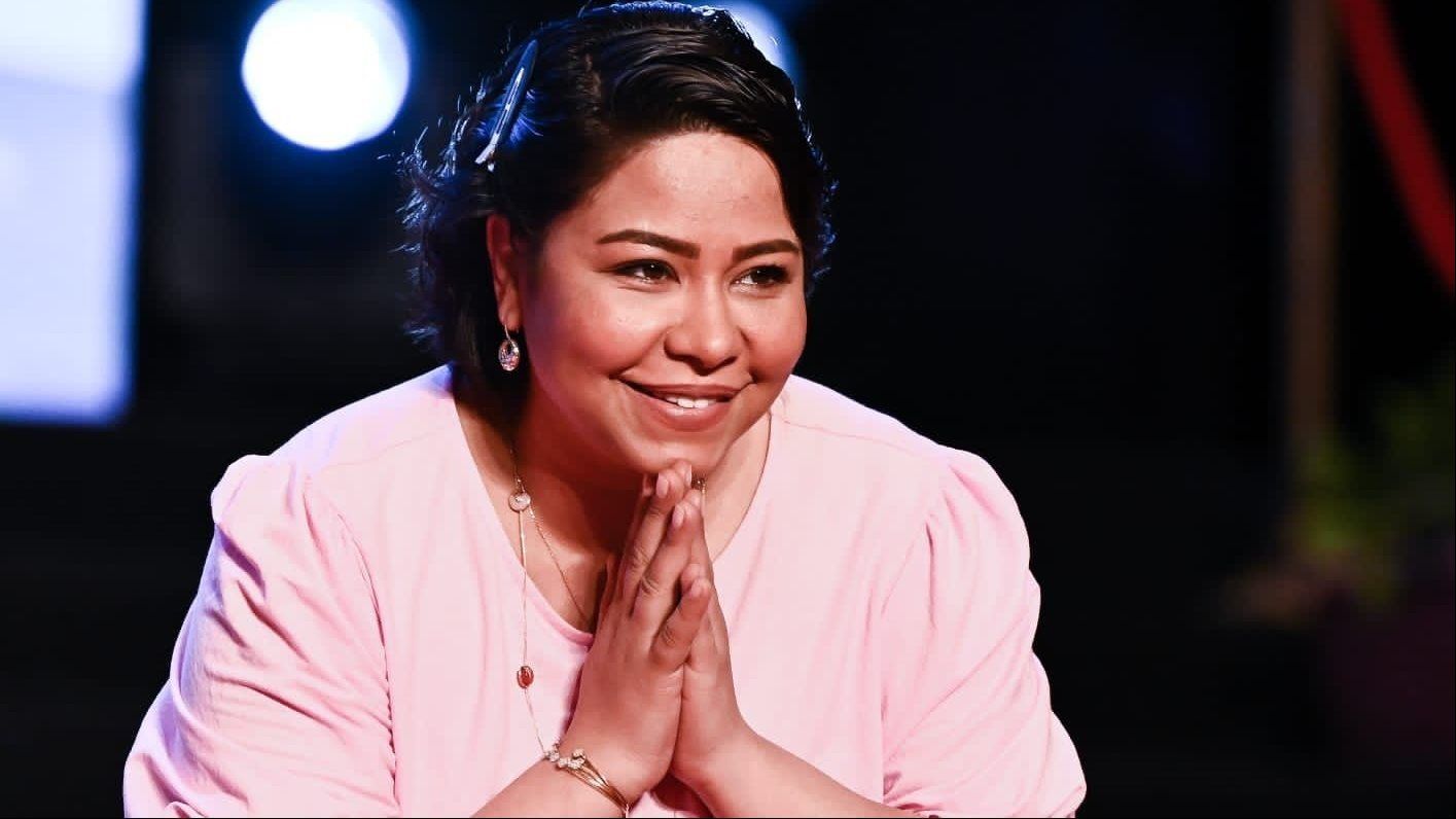 يارب اصلح حالها.. رامي صبري يدعو لـ شيرين عبد الوهاب من المسجد النبوي - الخليج الان