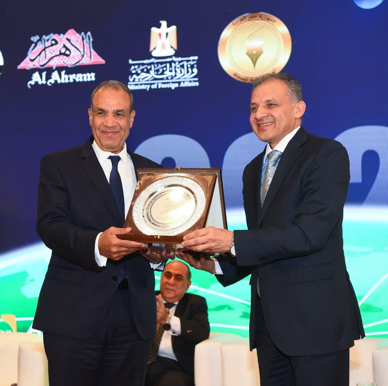 «وسط اضطرابات المنطقة».. كيف رسّخ الاتزان الاستراتيجي دور مصر كصمام أمان للشرق الأوسط؟ - الخليج الان