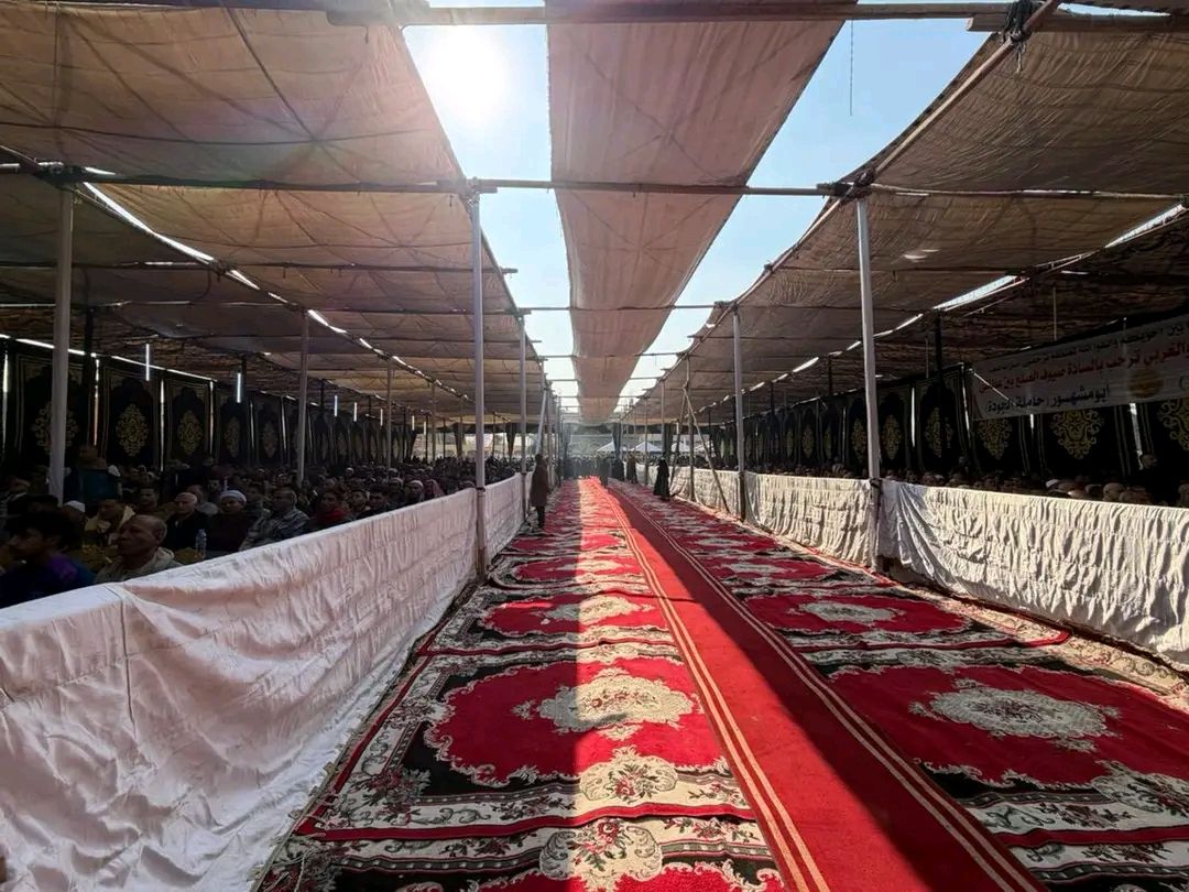 النائب عصام هلال عفيفي يشارك في جلسة صلح بين عائلتي أبو وهدان وأبو مشهور بالصف - الخليج الان