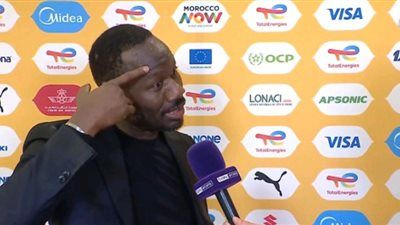 بابي ثياو مدرب السنغال: طلب الانسحاب من نهائي أفريقيا كان لحظة غضب ونعترف بأخطاء الحكم - الخليج الان
