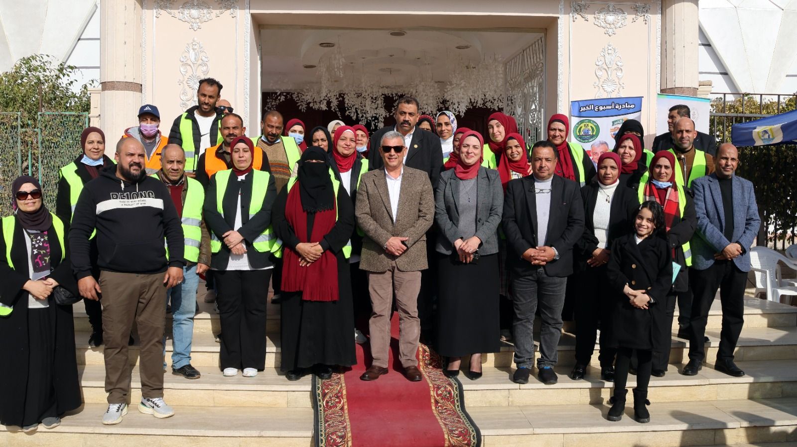 محافظ الإسماعيلية يتابع تجهيز مطبخ الخير استعدادًا لانطلاق الموجات الجديدة بمركز ومدينة الإسماعيلية - الخليج الان