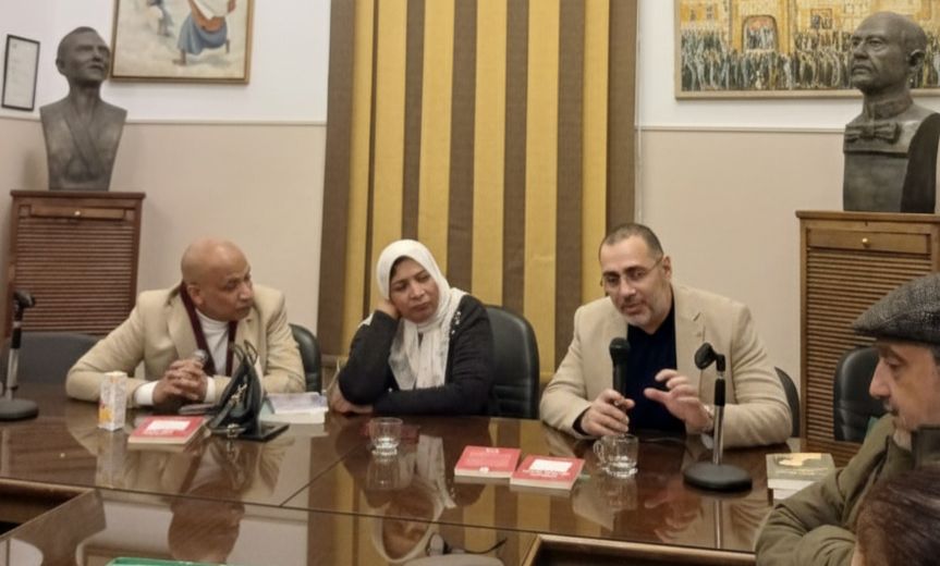 سرد عابر للحدود.. «حيوات بنكهة الرمان» لـ «علي الشعالي» في ضيافة اتحاد الكتاب - الخليج الان