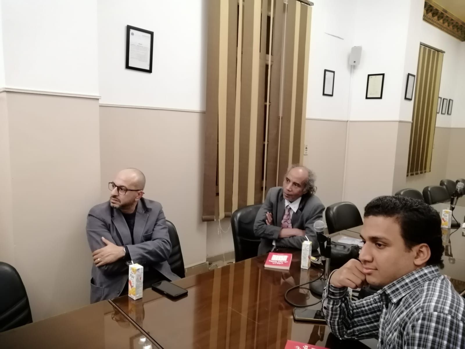 سرد عابر للحدود.. «حيوات بنكهة الرمان» لـ «علي الشعالي» في ضيافة اتحاد الكتاب - الخليج الان